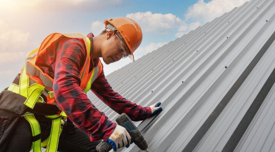 Professional Emergency Roof Repairs services in Saint Clairsville, OH